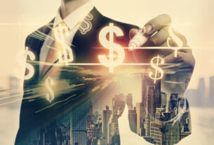 The eight key benefits of Roth IRAs, including tax-free growth, flexible withdrawals, and absence of required minimum distributions.